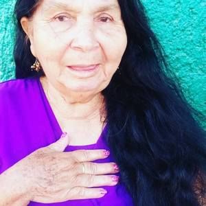 Meet your Posher, Elizabeth